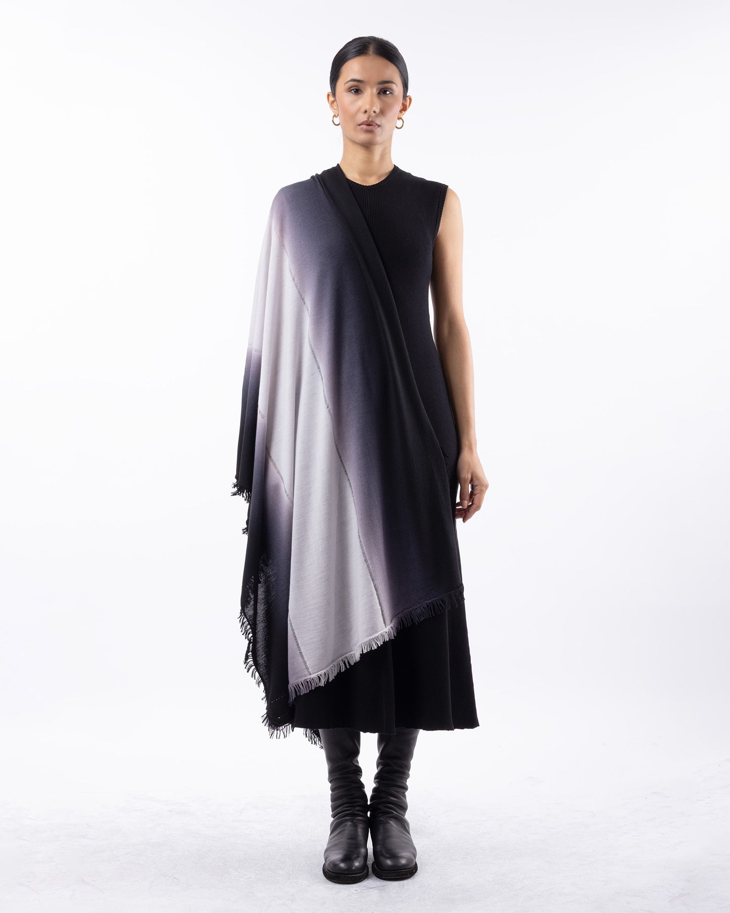 #1011 Ombre dyed knitted shawl white mist 120's superfine merino