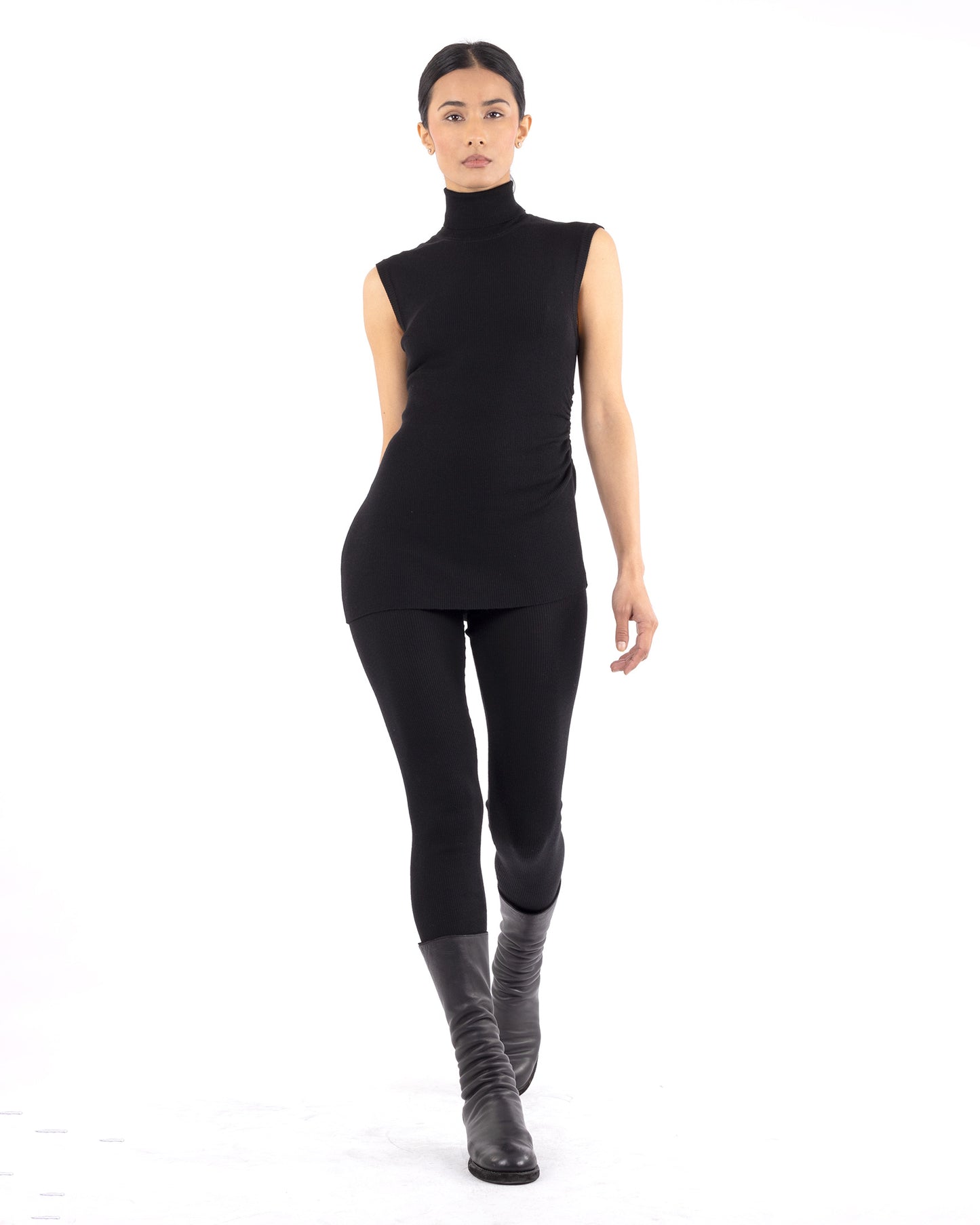 #1072 Sleeveless turtleneck with gathered side 120's superfine merino