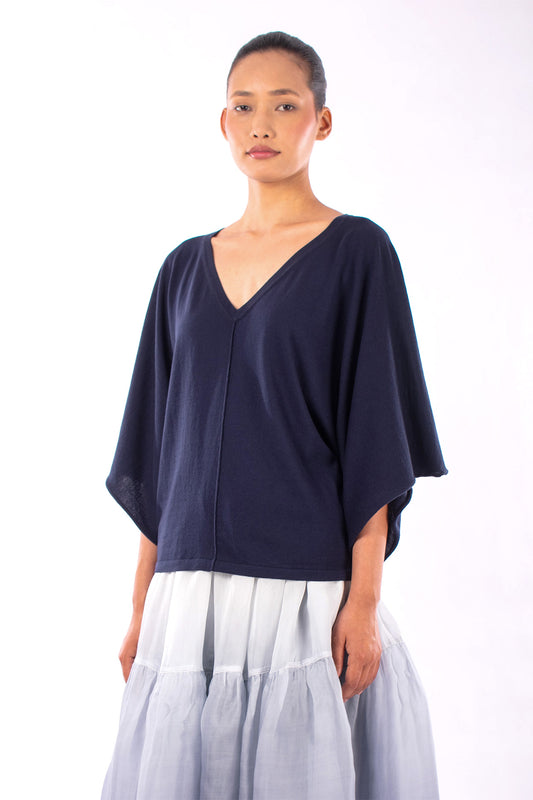 #903 V-neck wing sleeve top in organic cotton