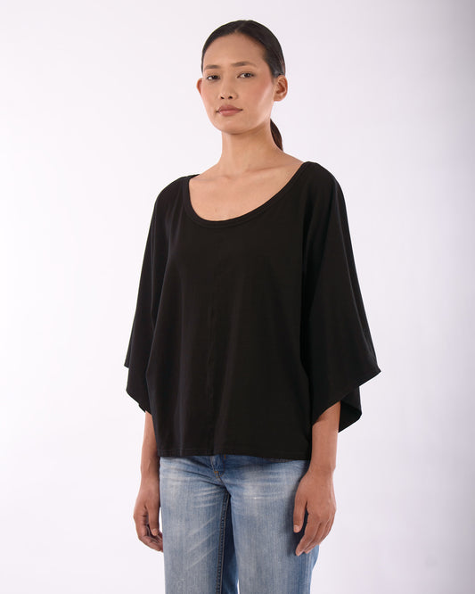 #CS004 Scoop-neck wing sleeve top in organic cotton jersey