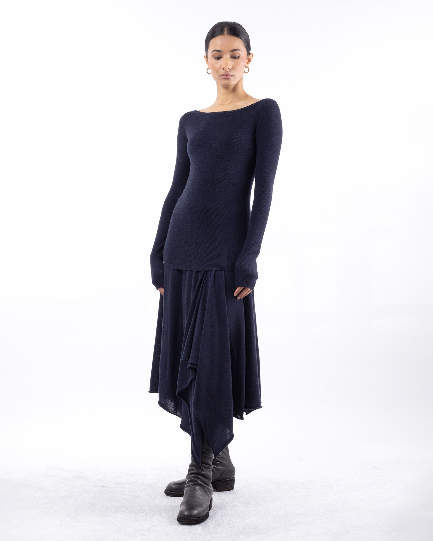 #1025 handkerchief skirt dark blue 120's superfine merino