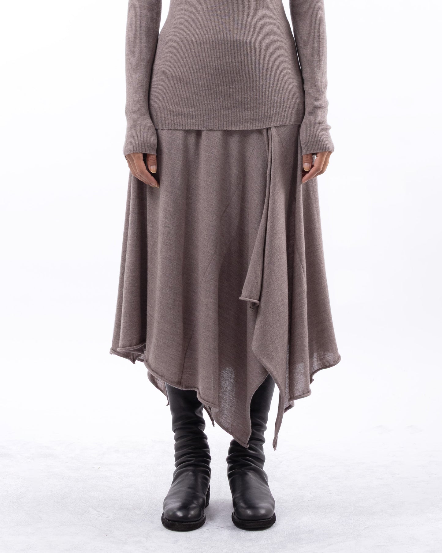 #1025 Handkerchief skirt walnut 120's superfine merino