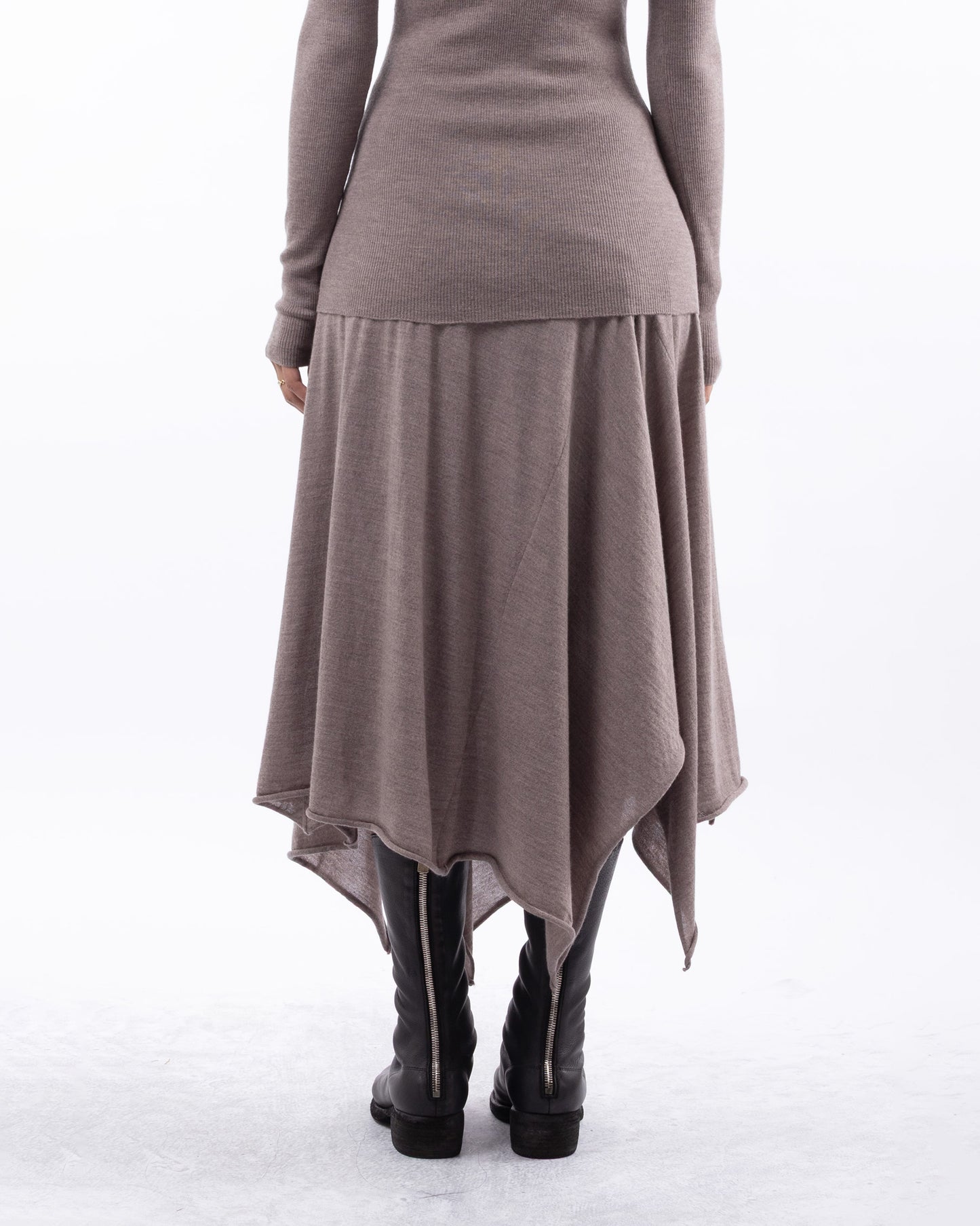 #1025 Handkerchief skirt walnut 120's superfine merino