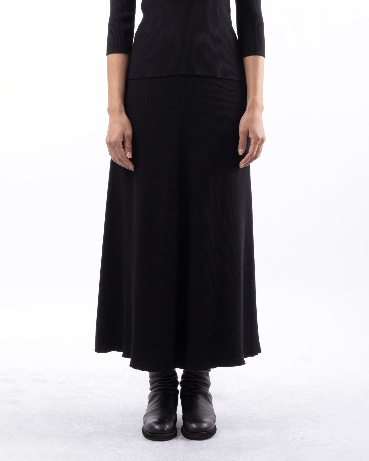 #1049 Flared skirt black organic cotton