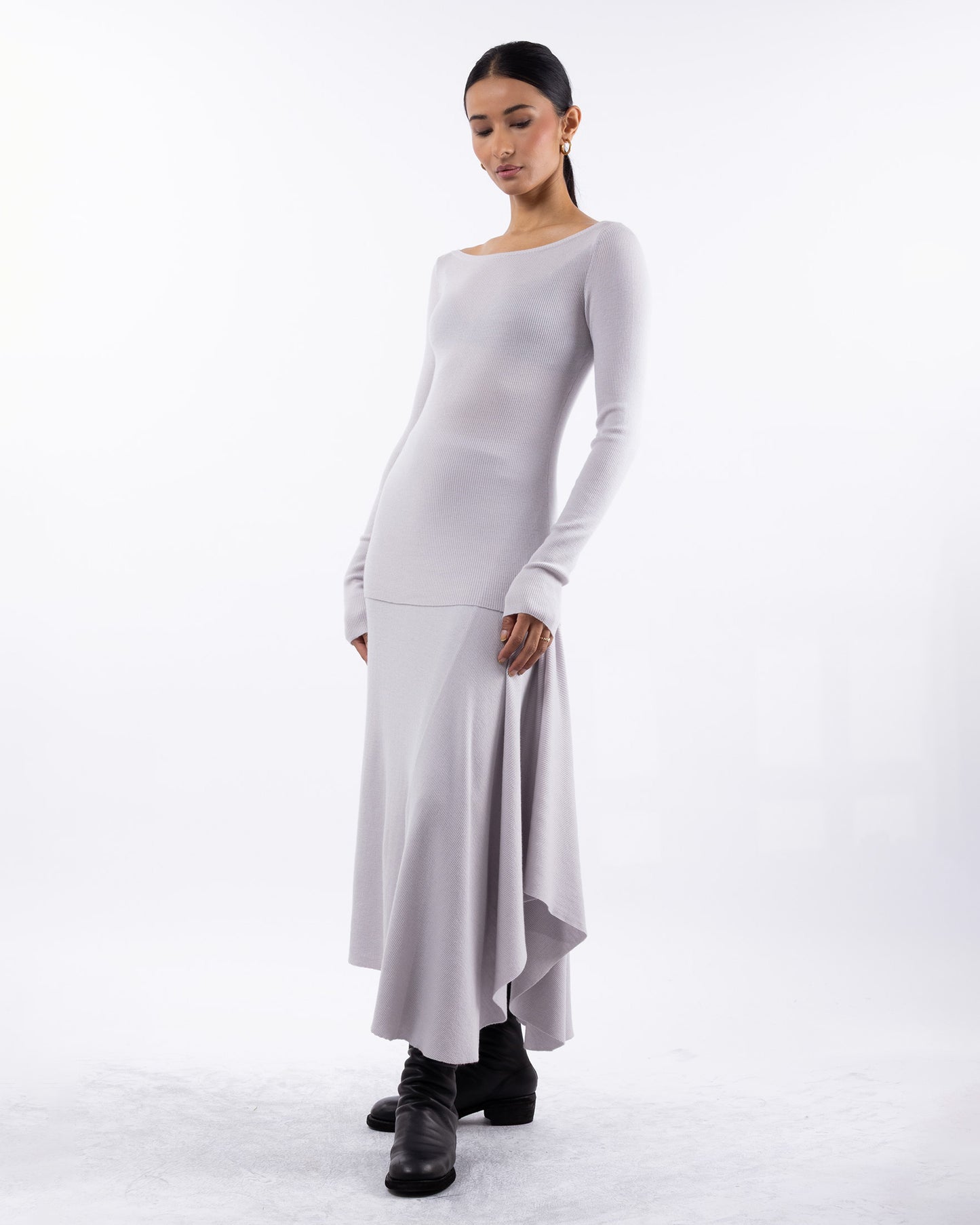 #1060 Skirt with side cascade white mist 120's superfine merino