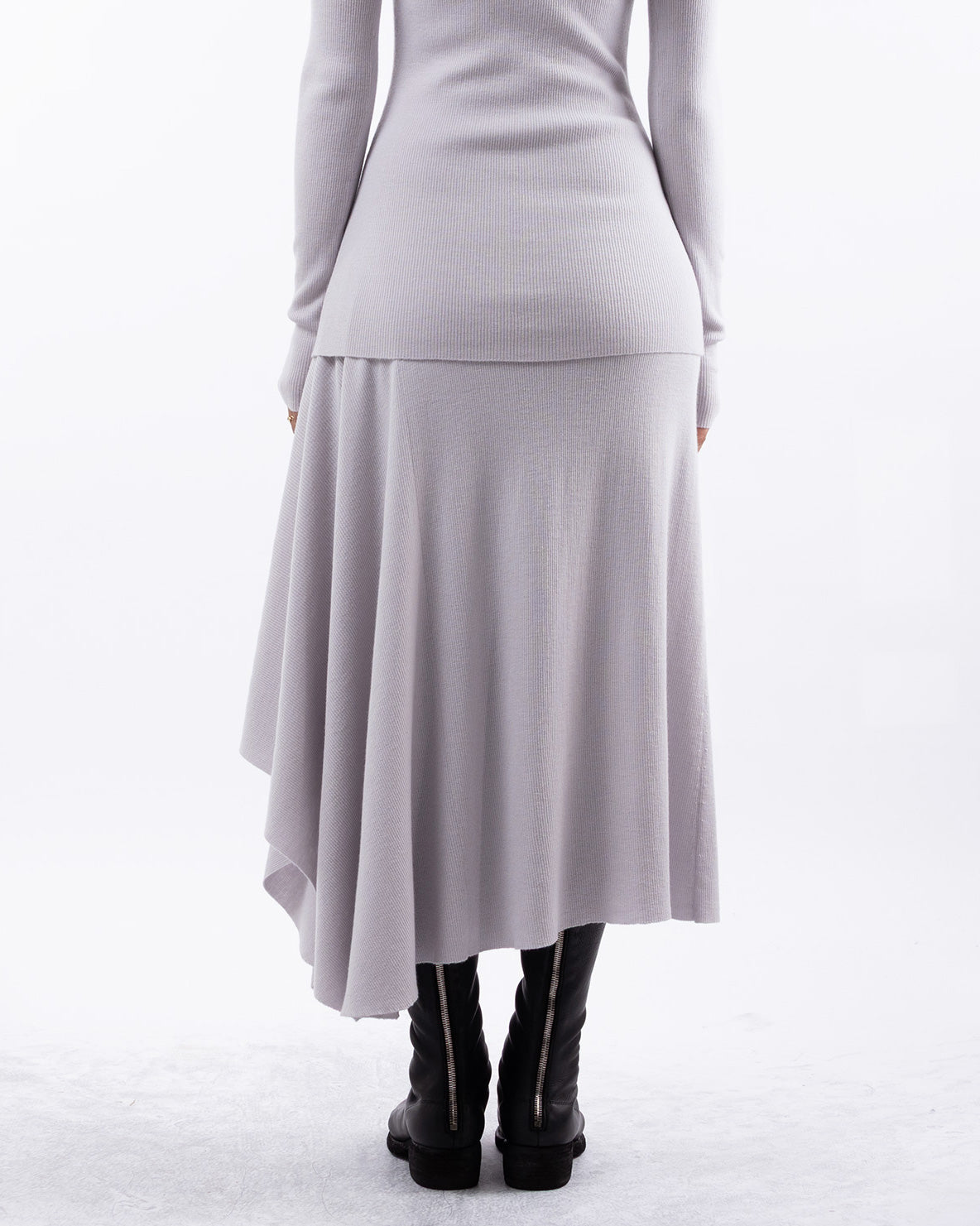 #1060 Skirt with side cascade white mist 120's superfine merino