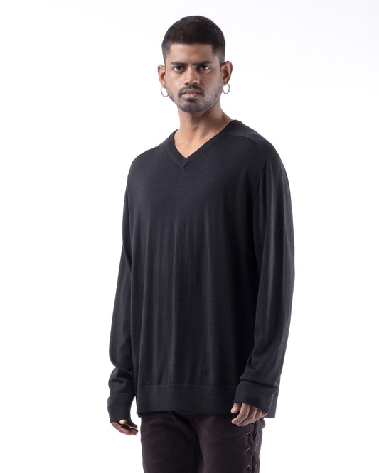 #1086 Oversized V-neck 120's Superfine Merino — Lars Andersson, view 2