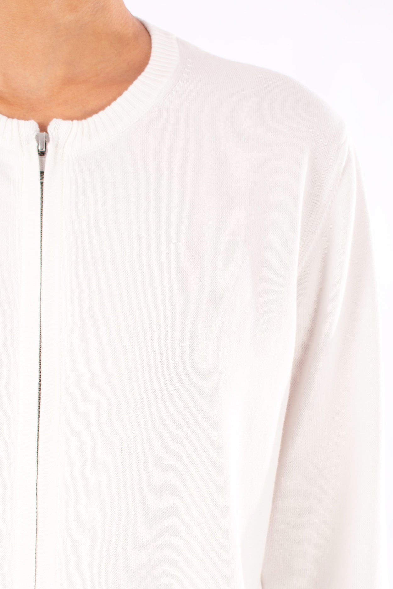 #1123 Cropped Zip Cardigan In Organic Cotton- White — Lars Andersson, view 4