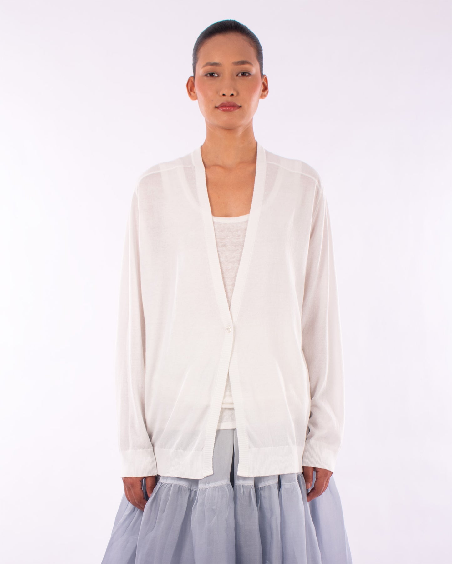#1205 Oversized v-neck cardigan in organic cotton