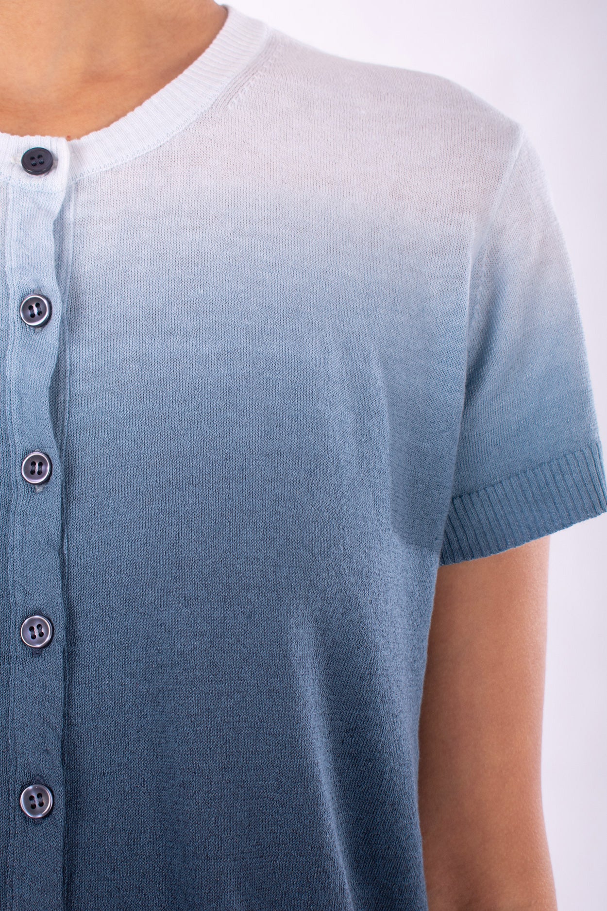 #1208 Cropped Short Sleeve Cardigan In Linen And Organic Cotton- Marritimo Ombre — Lars Andersson, view 4