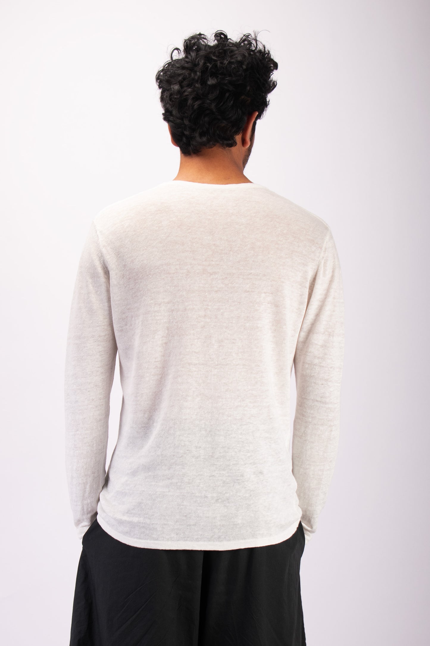 #1304 Long sleeve crewneck top in linen