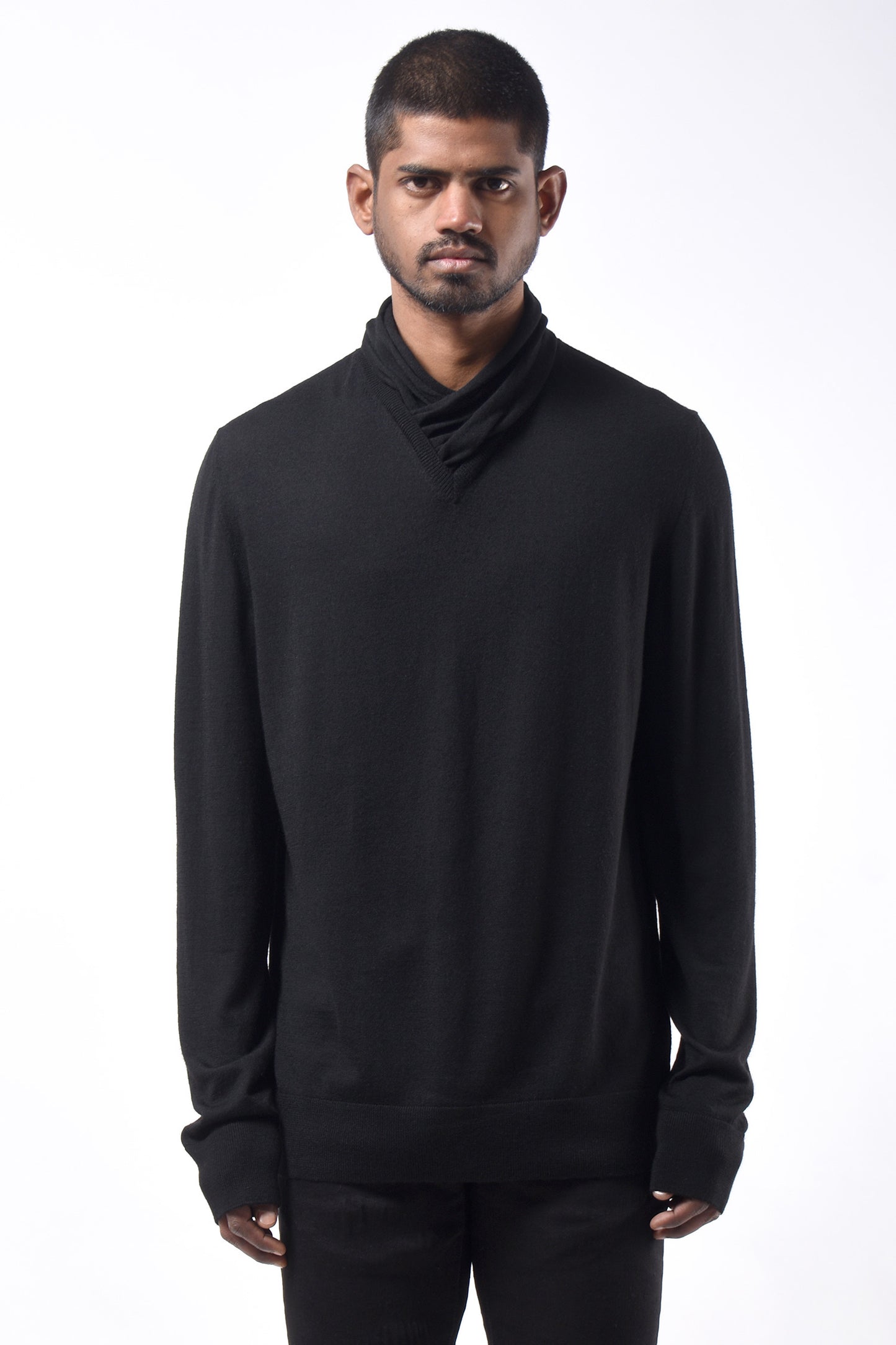 #789 V-Neck Sweater in Superfine Merino- Black — Lars Andersson hand-loomed knitwear