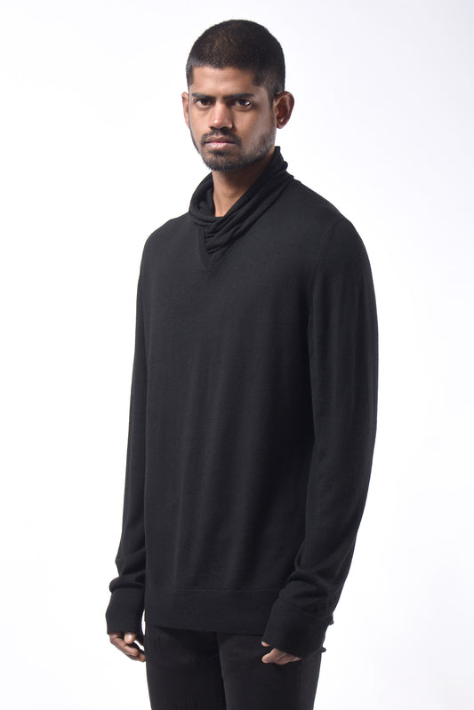 #789 V-Neck Sweater in Superfine Merino- Black — Lars Andersson, view 2