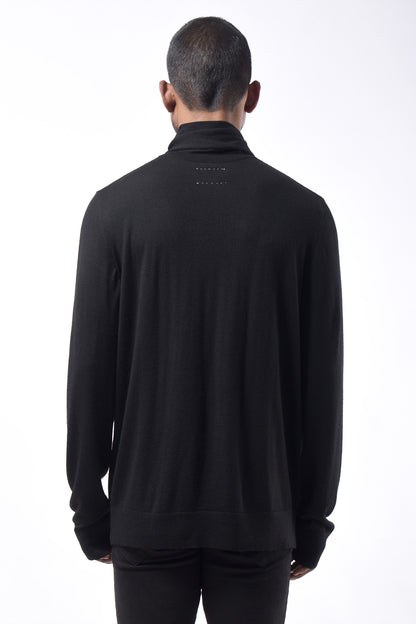 #789 V-Neck Sweater in Superfine Merino- Black — Lars Andersson, view 3