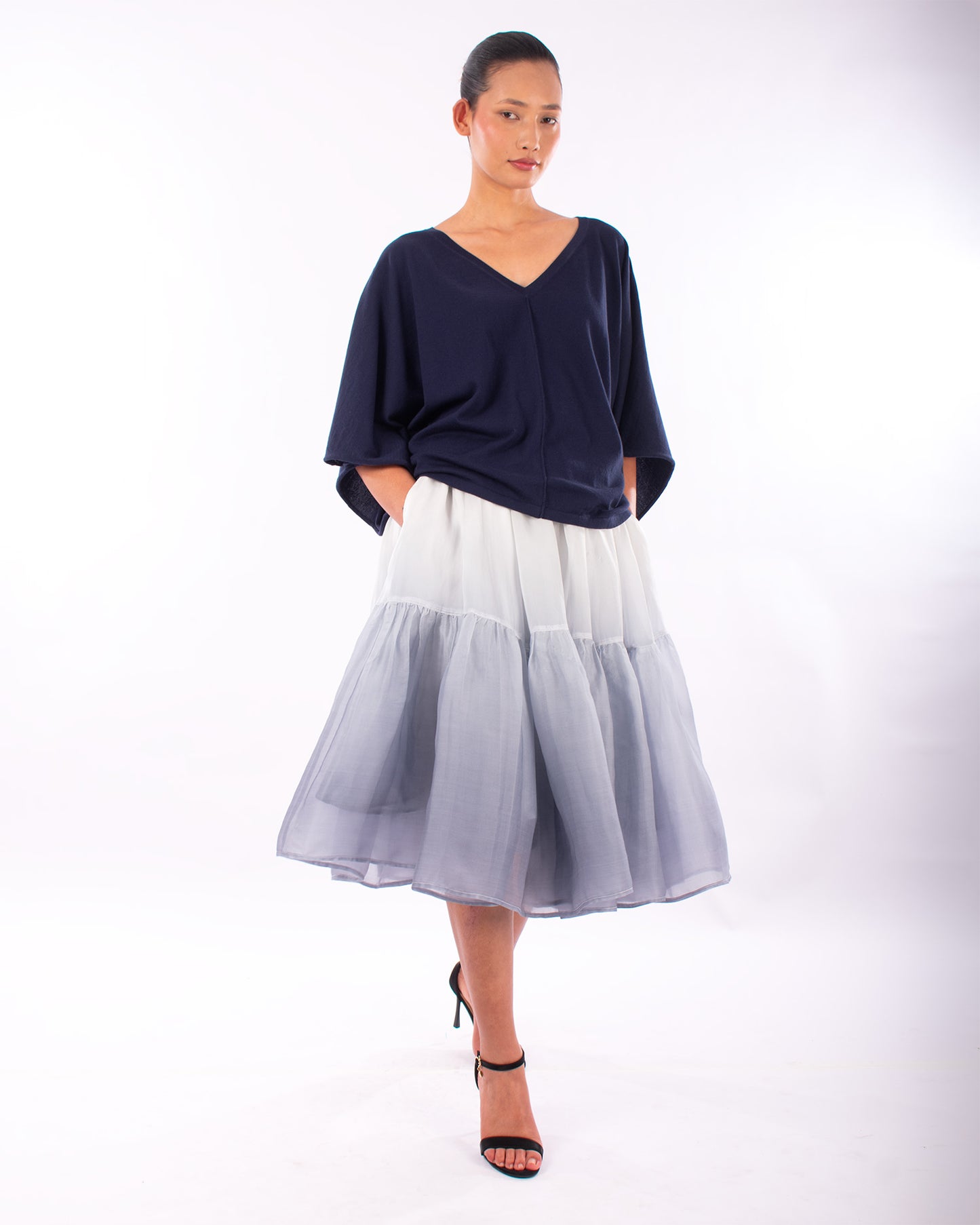 #903 V-neck wing sleeve top in organic cotton
