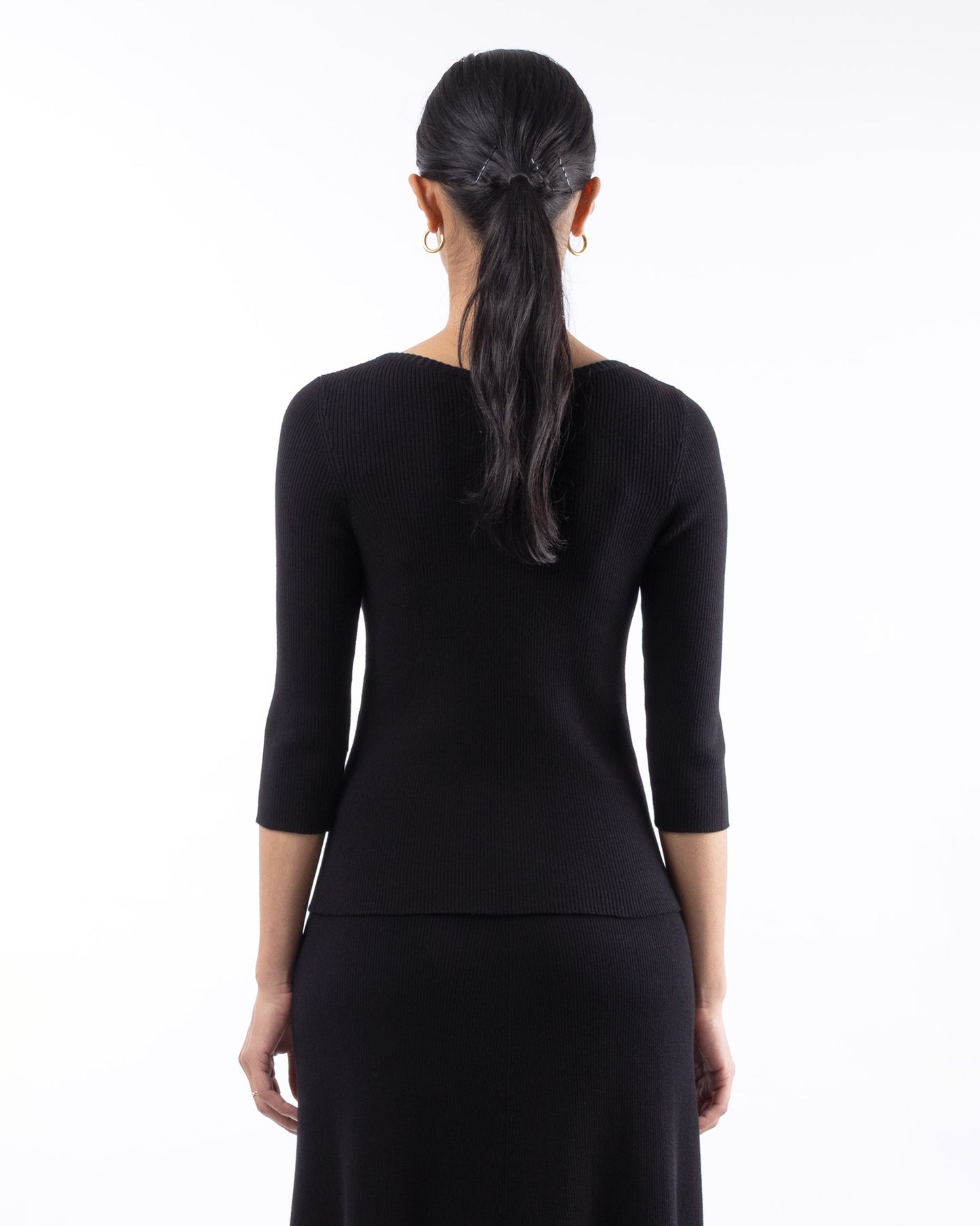 #905 Scoopneck 3/4 sleeve top black organic cotton