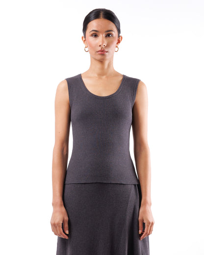#900 Scoop neck sleeveless top organic cotton