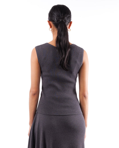 #900 Scoop neck sleeveless top organic cotton
