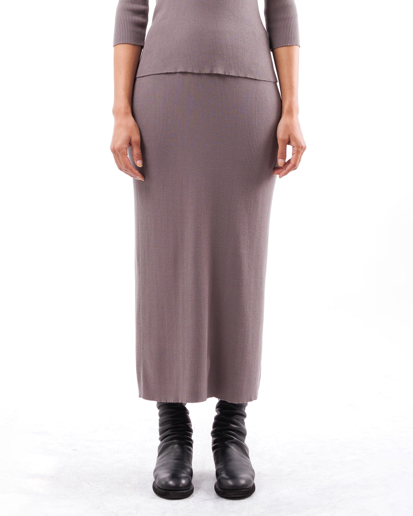 #934 Long skirt with back slit organic cotton