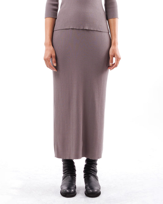 #934 Long skirt with back slit organic cotton