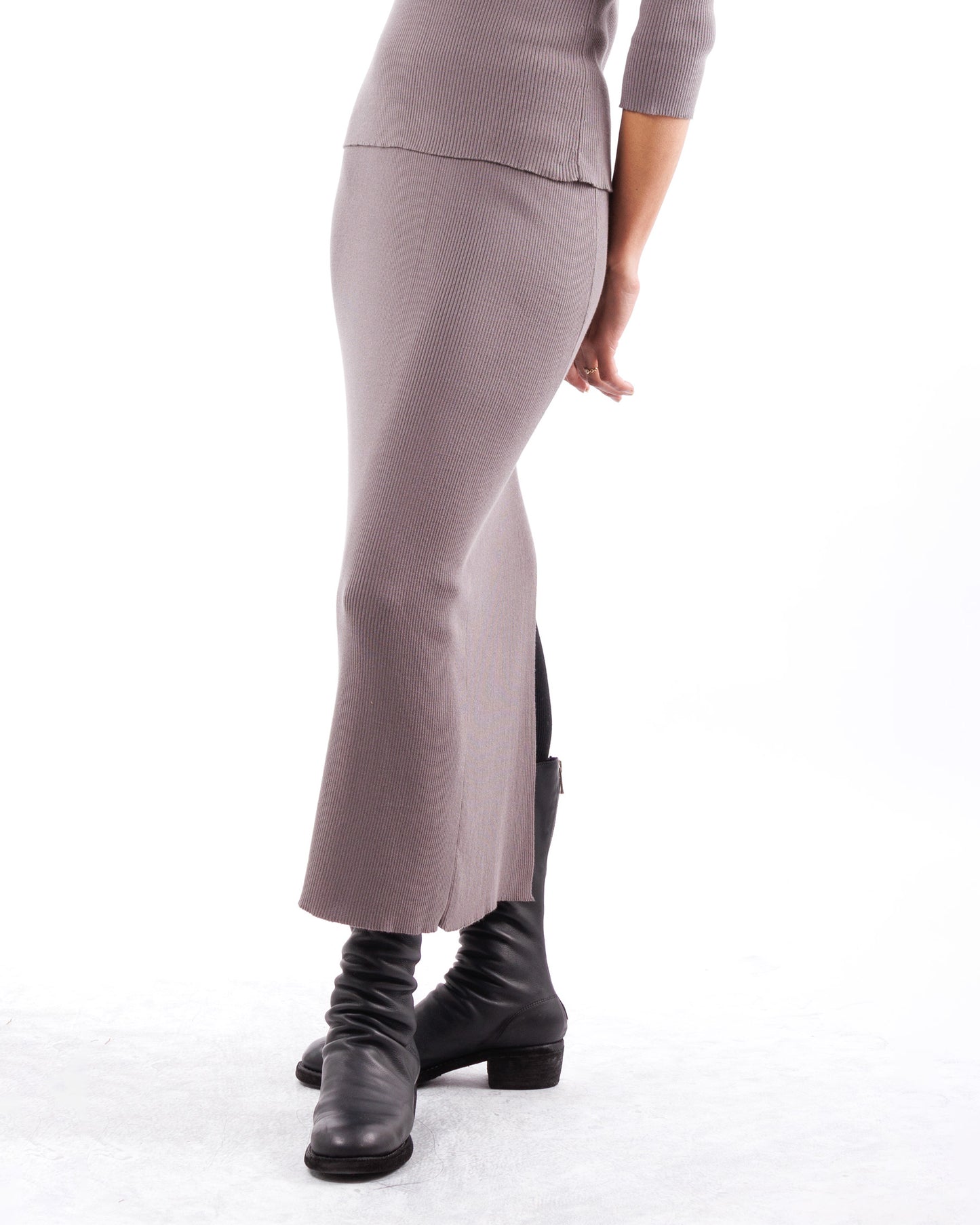 #934 Long skirt with back slit organic cotton