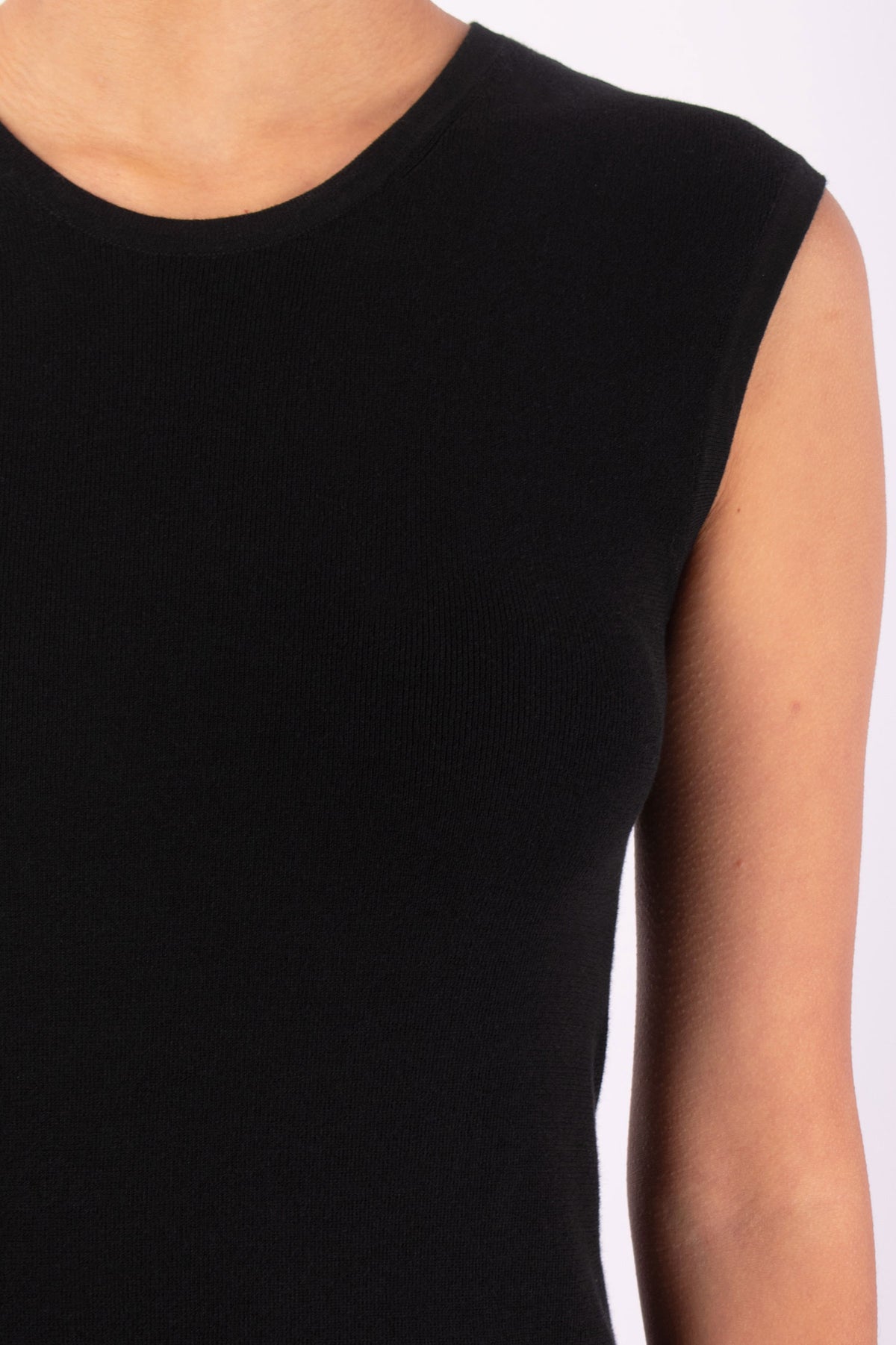 #1005 Muscle Tank in Organic Cotton- Black — Lars Andersson, view 4