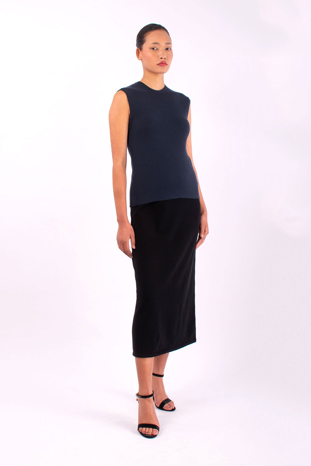 #1043 Cropped Muscle Tank in Superfine Merino- Dark Space — Lars Andersson, view 5