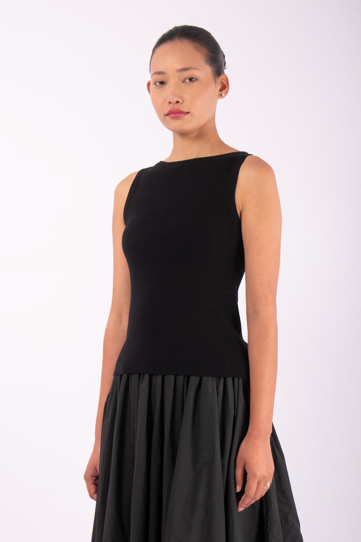 #1149 Sleeveless Boatneck Top in Organic Cotton- Black — Lars Andersson, view 2