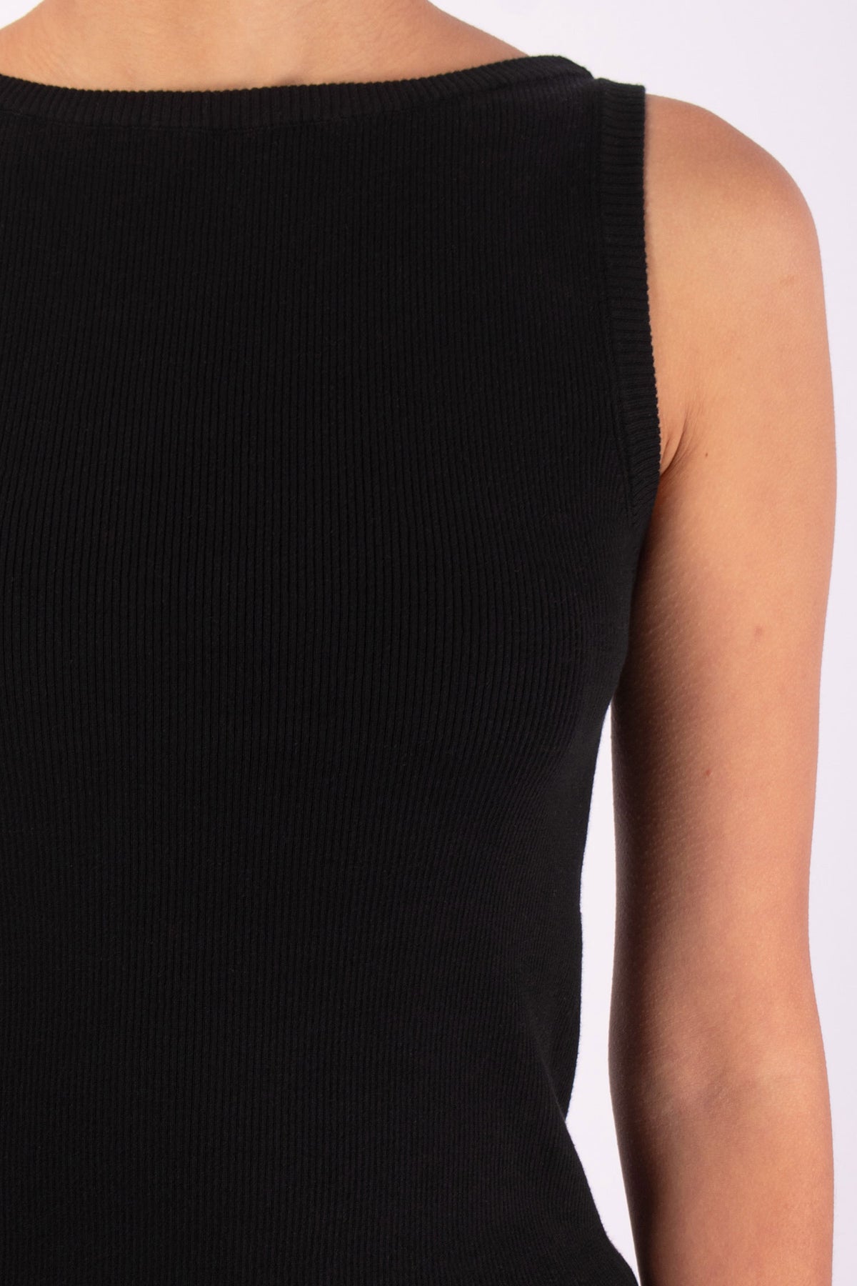 #1149 Sleeveless Boatneck Top in Organic Cotton- Black — Lars Andersson, view 4