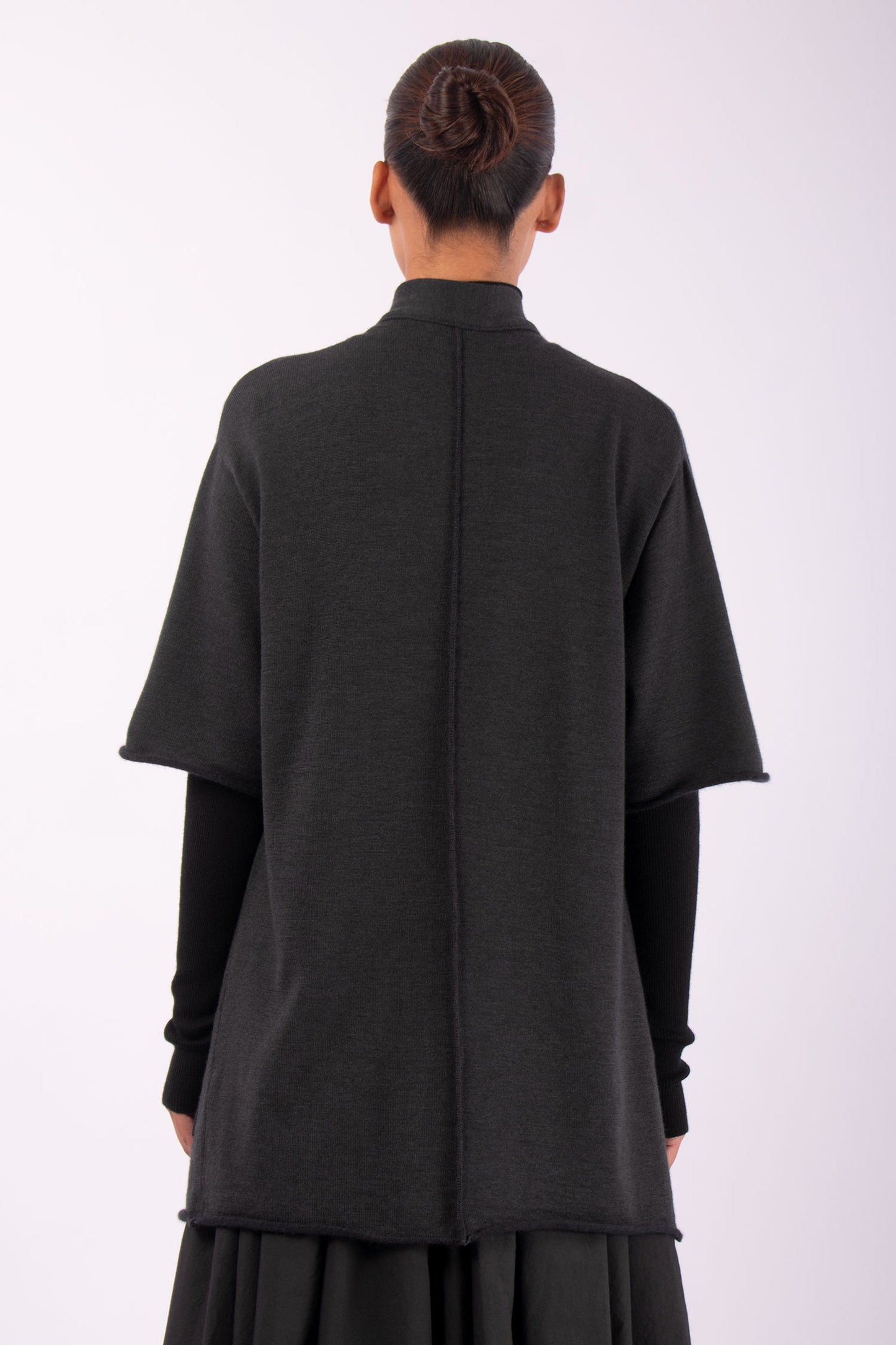 #1418 Short Sleeve Vest in Superfine Merino and Cashmere- Dark Brown Green — Lars Andersson, view 3
