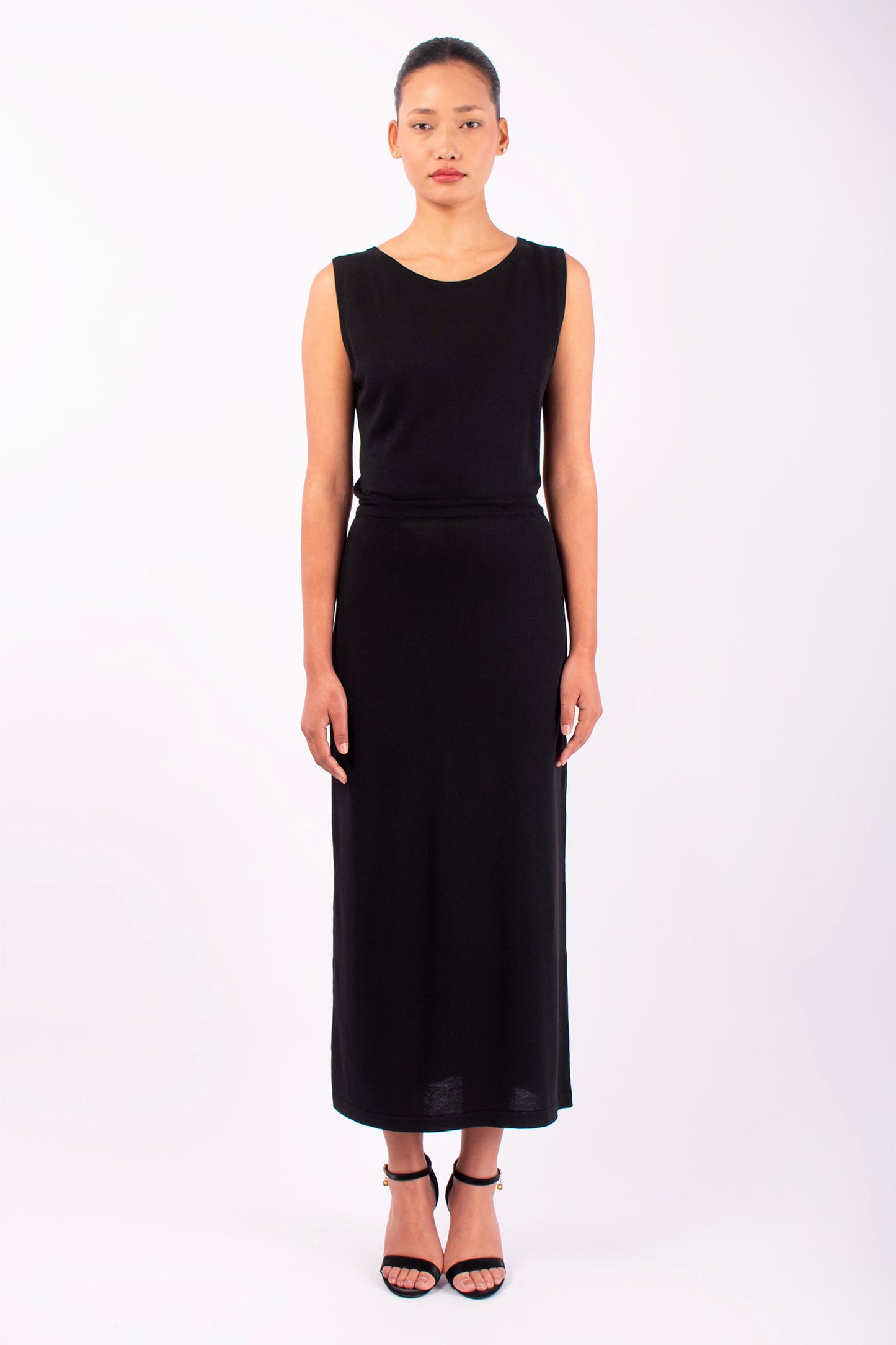 #1421 Sleeveless Boatneck Dress in Silk and Organic Cotton- Black — Lars Andersson hand-loomed knitwear