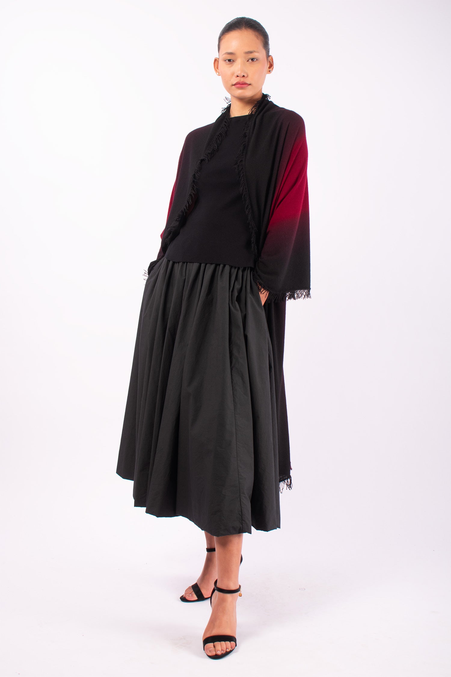 #1426 Shawl in Cashmere- Maroon Ombre — Lars Andersson hand-loomed knitwear