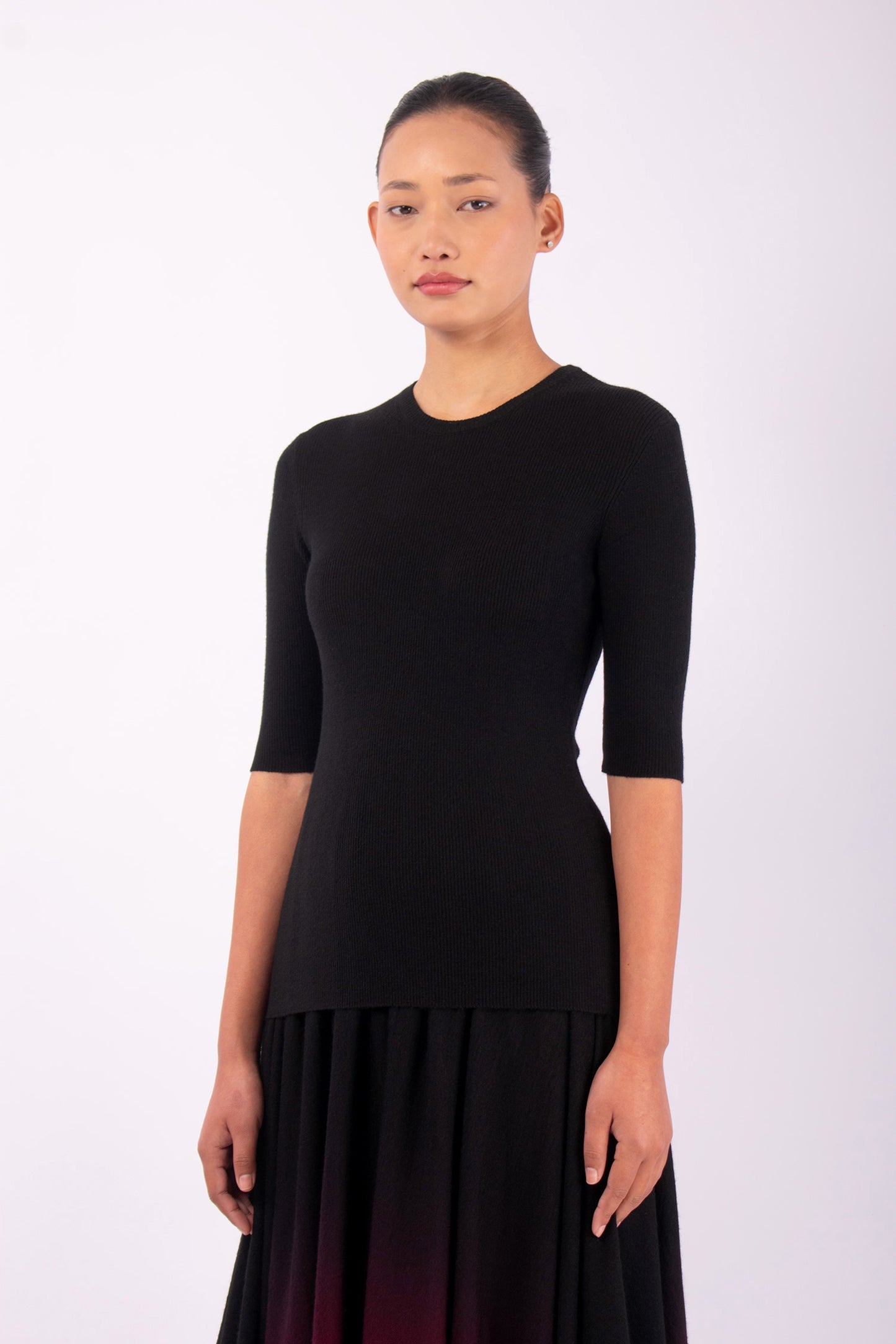 #1433 Short Sleeve Crewneck in superfine Merino- Black — Lars Andersson, view 2