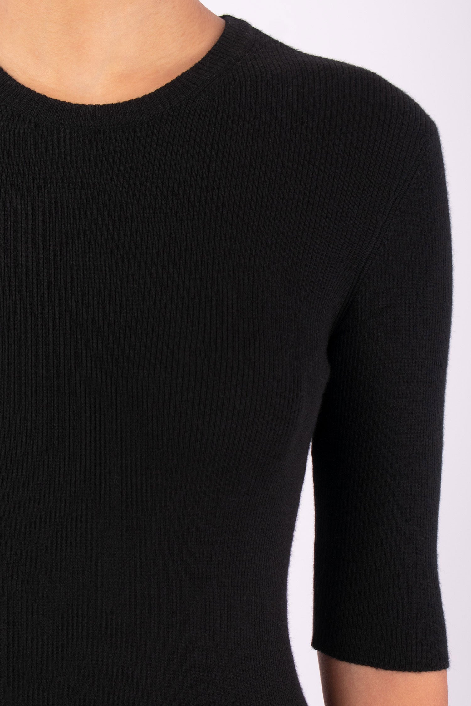 #1433 Short Sleeve Crewneck in superfine Merino- Black — Lars Andersson, view 4