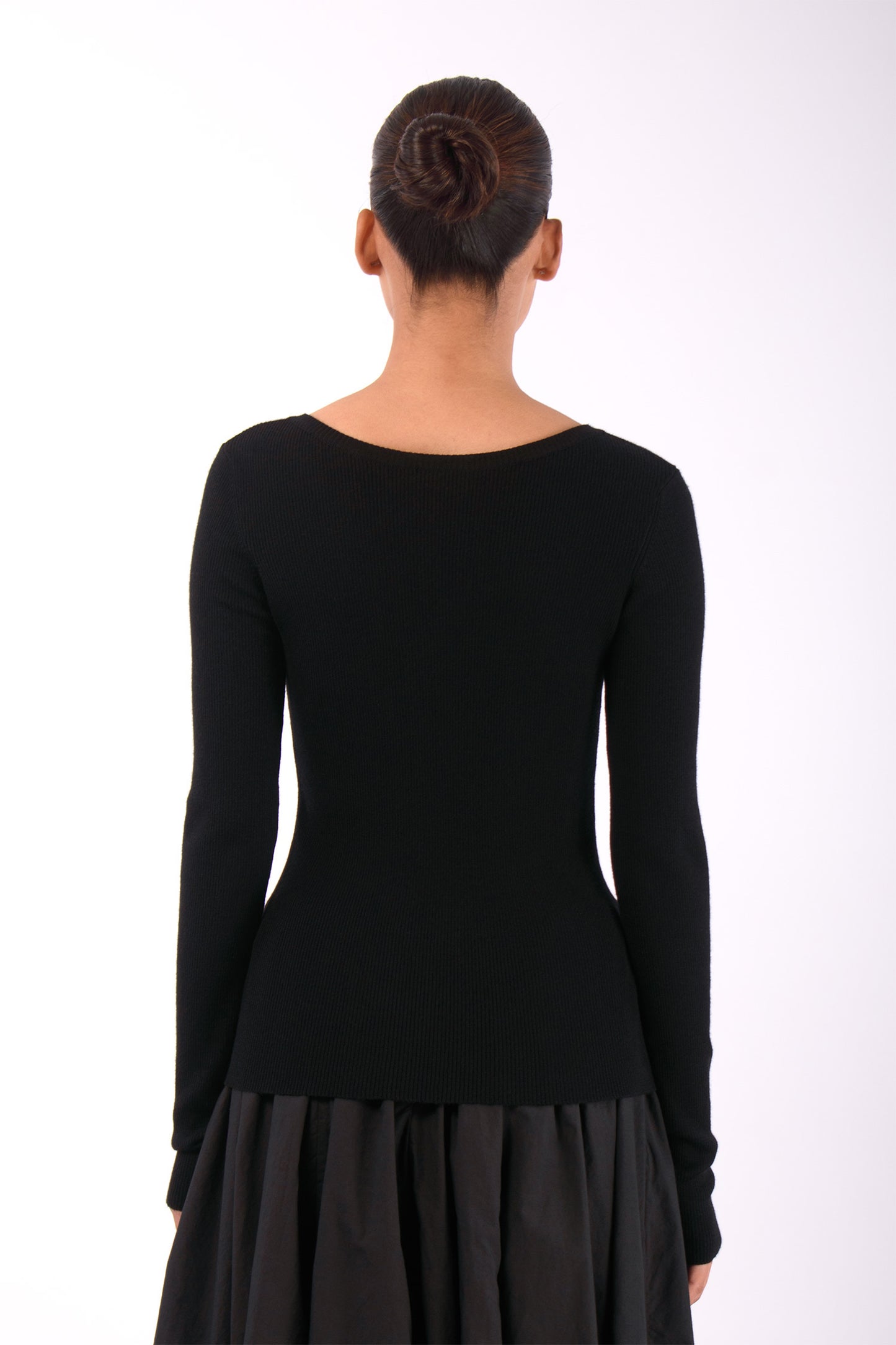 #1434 Long Sleeve Deep V-Neck in Superfine Merino- Black — Lars Andersson, view 3