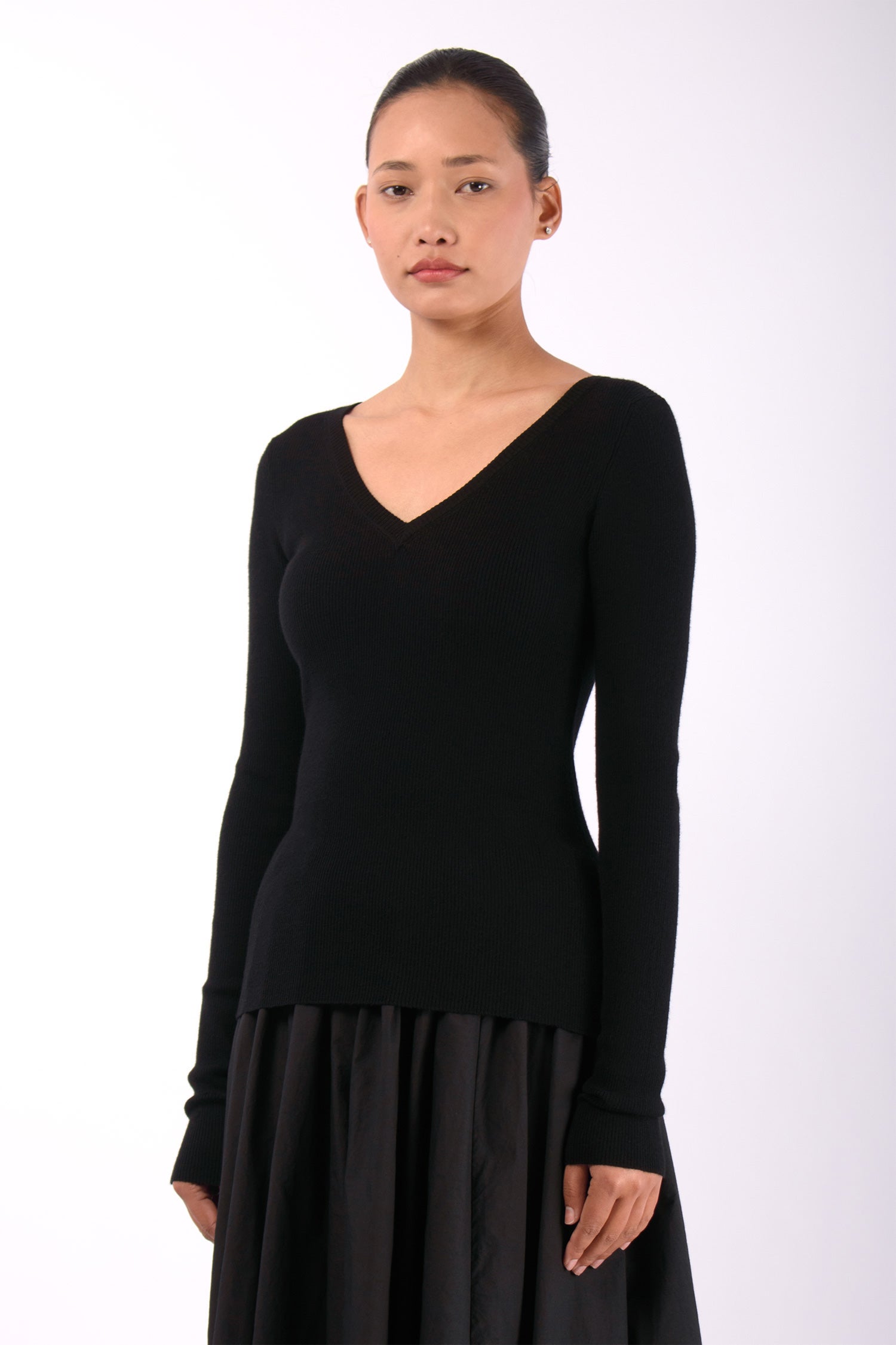 #1434 Long Sleeve Deep V-Neck in Superfine Merino- Black — Lars Andersson, view 2