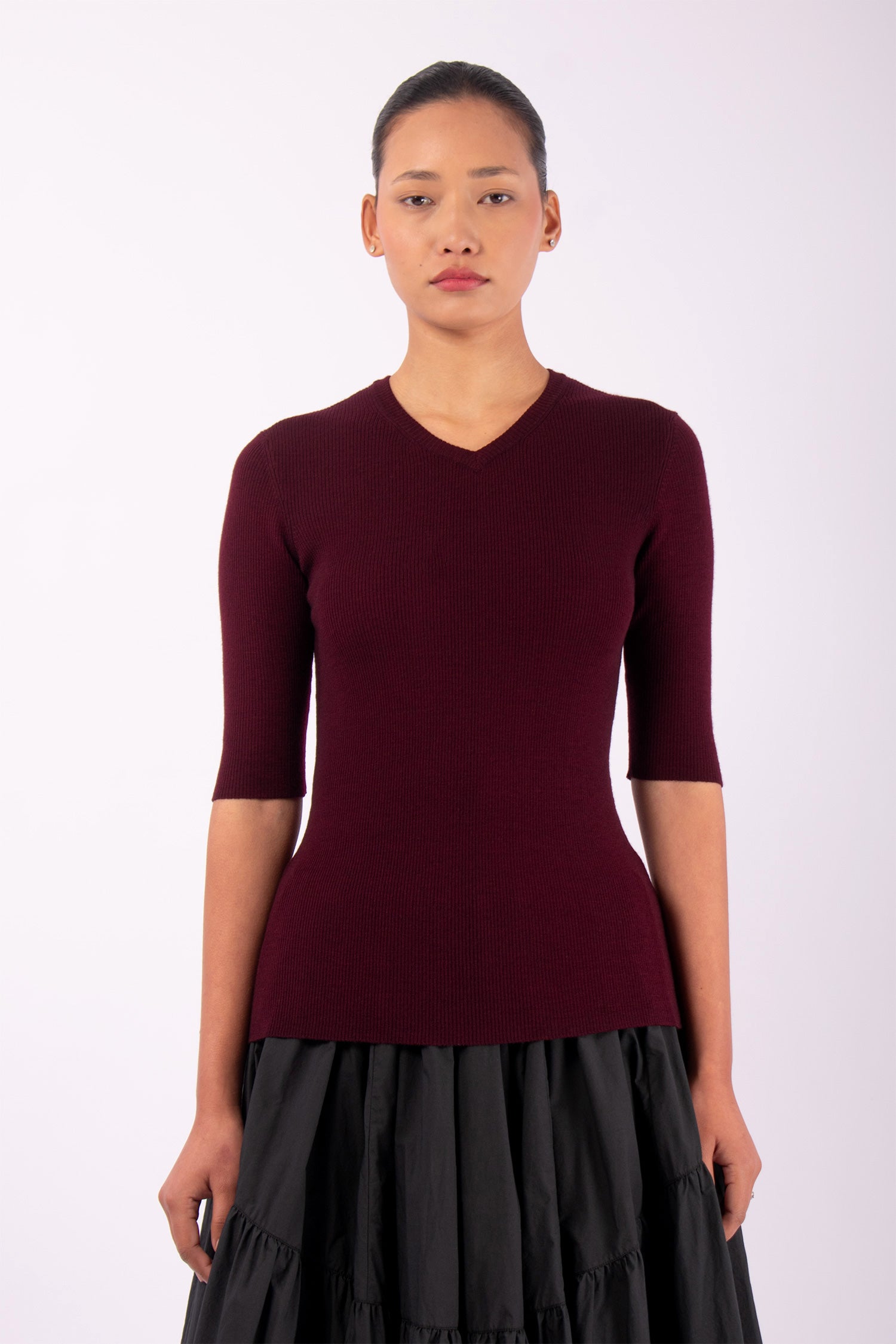 #1452 Short Sleeve High V-Neck in Superfine Merino- Burgundy — Lars Andersson hand-loomed knitwear
