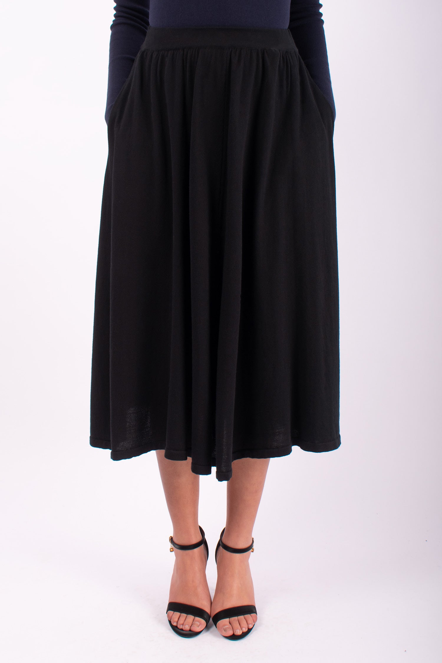 #1457 Skirt With Pockets in Organic Cotton- Black — Lars Andersson hand-loomed knitwear