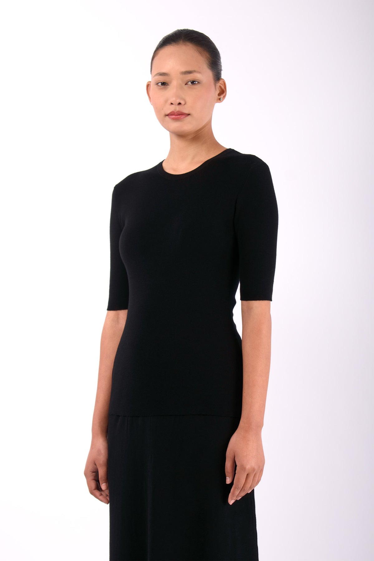 #1472 Short Sleeve Crewneck in Organic Cotton- Black — Lars Andersson, view 2
