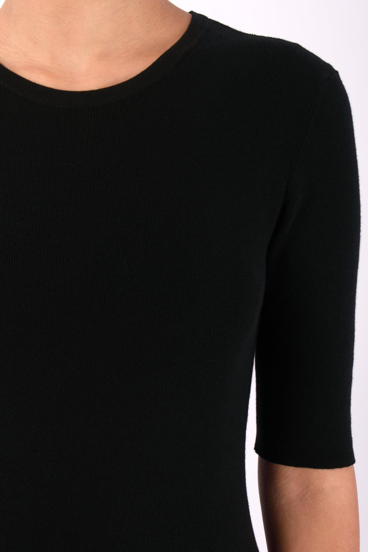 #1472 Short Sleeve Crewneck in Organic Cotton- Black — Lars Andersson, view 4