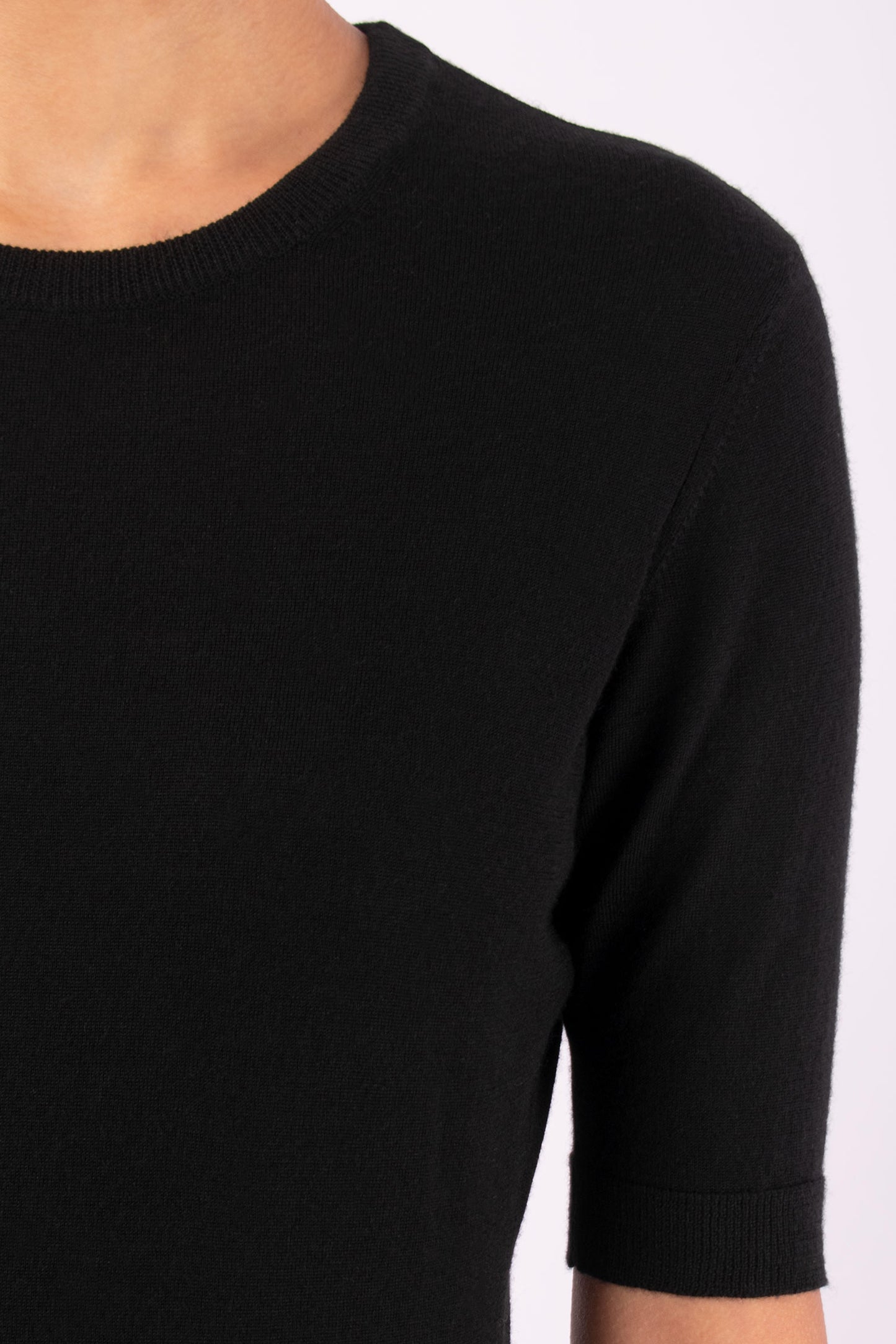 #1482 Fitted Half Sleeve Top in Superfine Merino- Black — Lars Andersson, view 4
