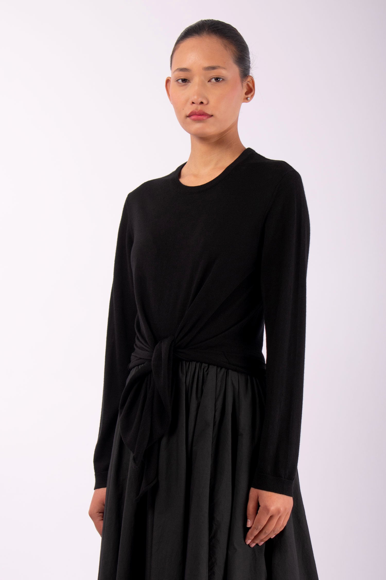 #1485 Sweatshirt With Tie Front in Superfine Merino- Black — Lars Andersson, view 2