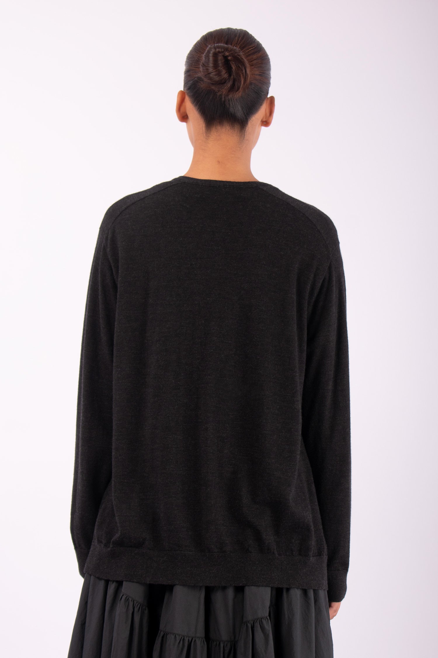 #1498 V-Neck Cardigan in Superfine Merino- Charcoal — Lars Andersson, view 3