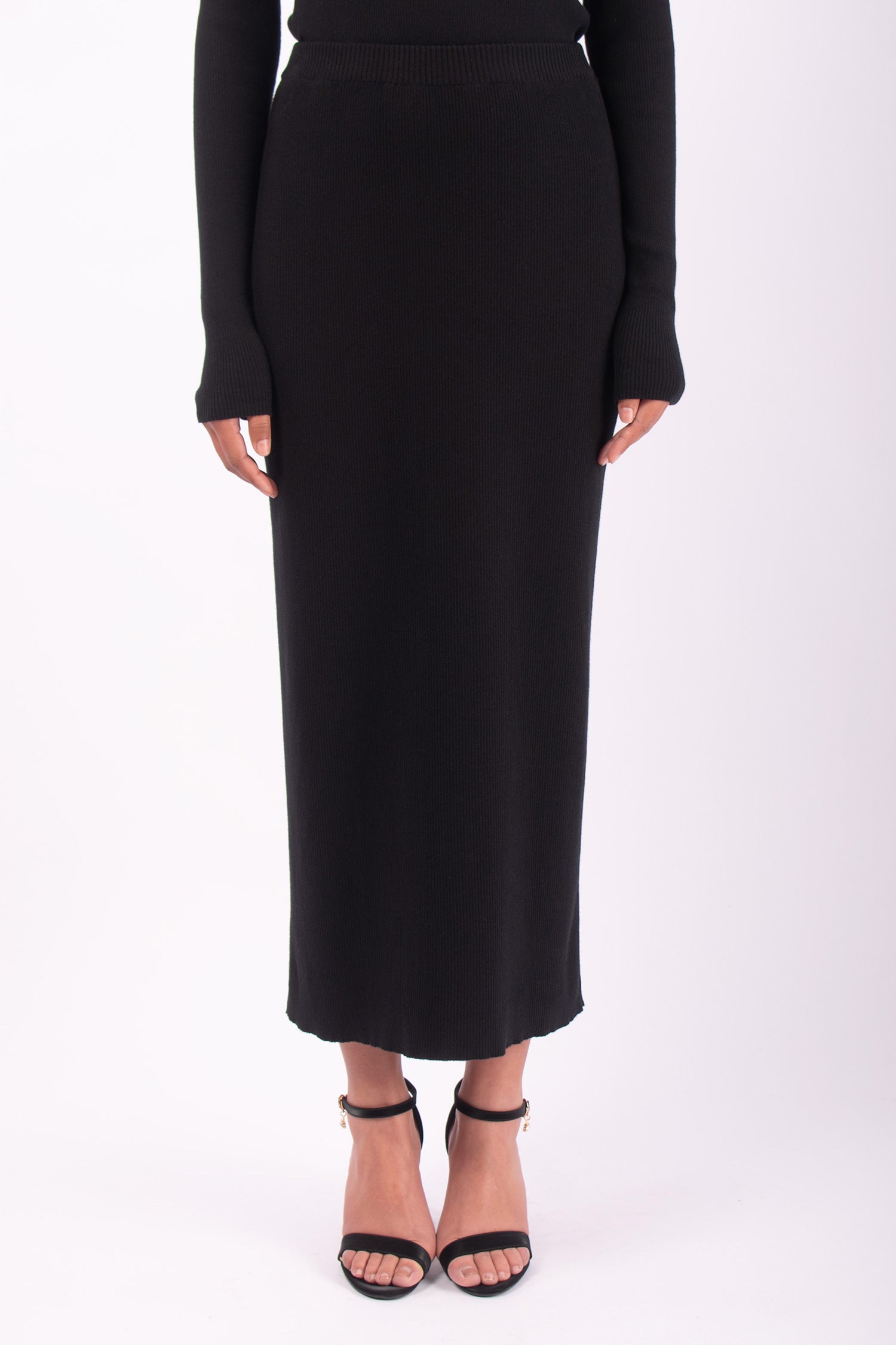 #934 Skirt With Back Slit in Organic Cotton- Black — Lars Andersson hand-loomed knitwear