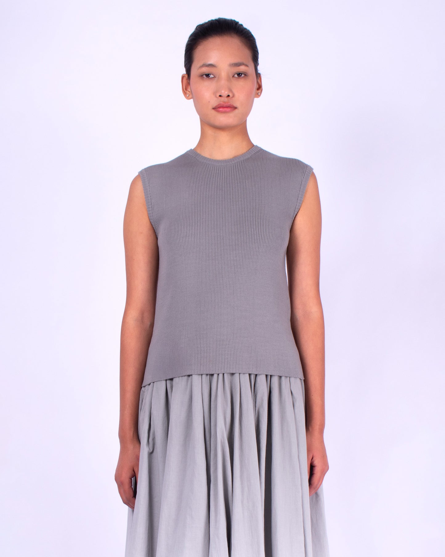 #1004 Cropped muscle tank 2x1 rib in organic cotton