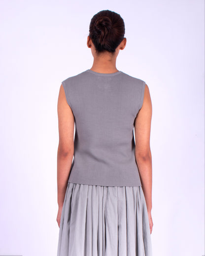 #1004 Cropped muscle tank 2x1 rib in organic cotton