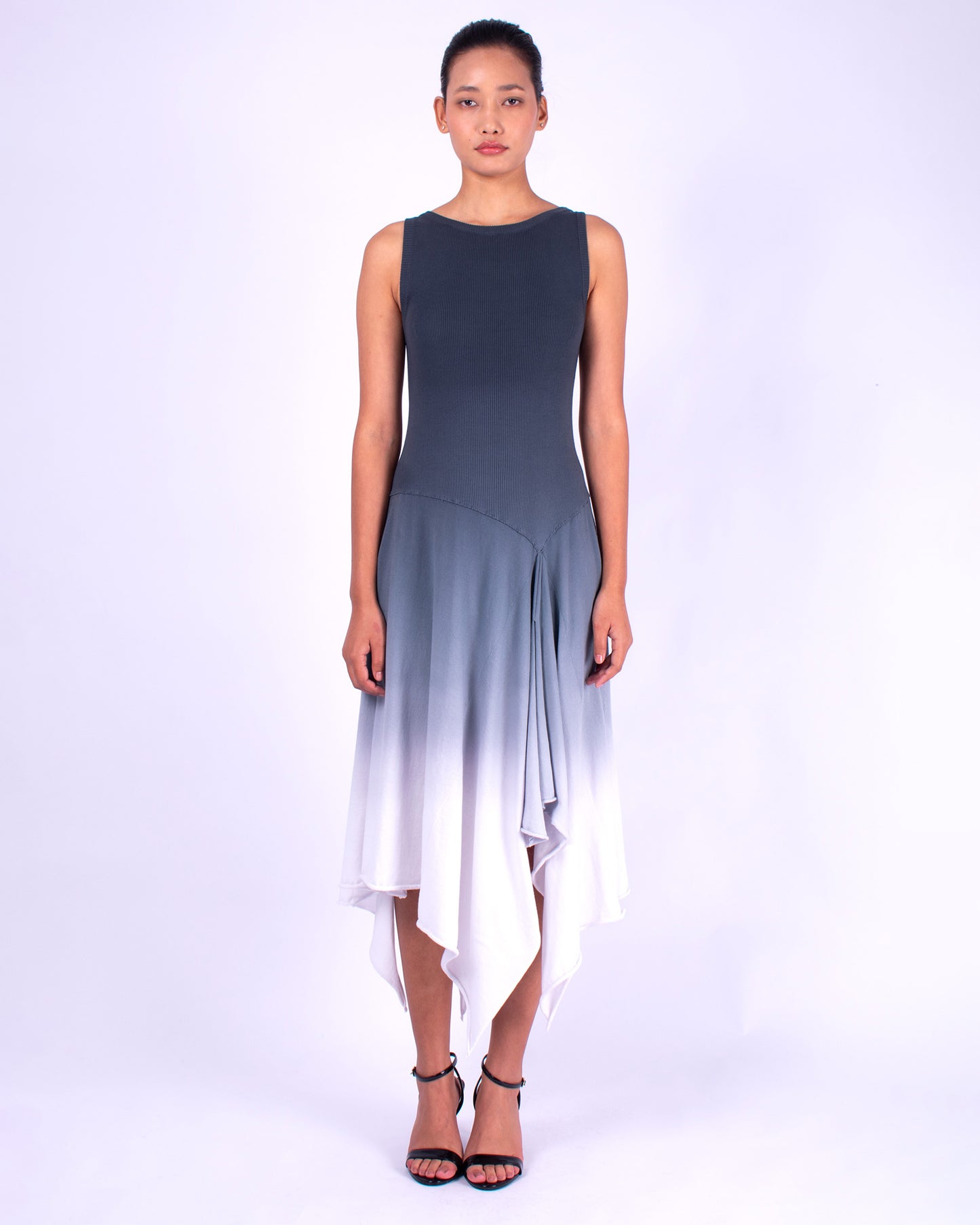 #1140 Sleeveless handkerchief dress in organic cotton