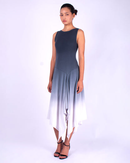 #1140 Sleeveless handkerchief dress in organic cotton