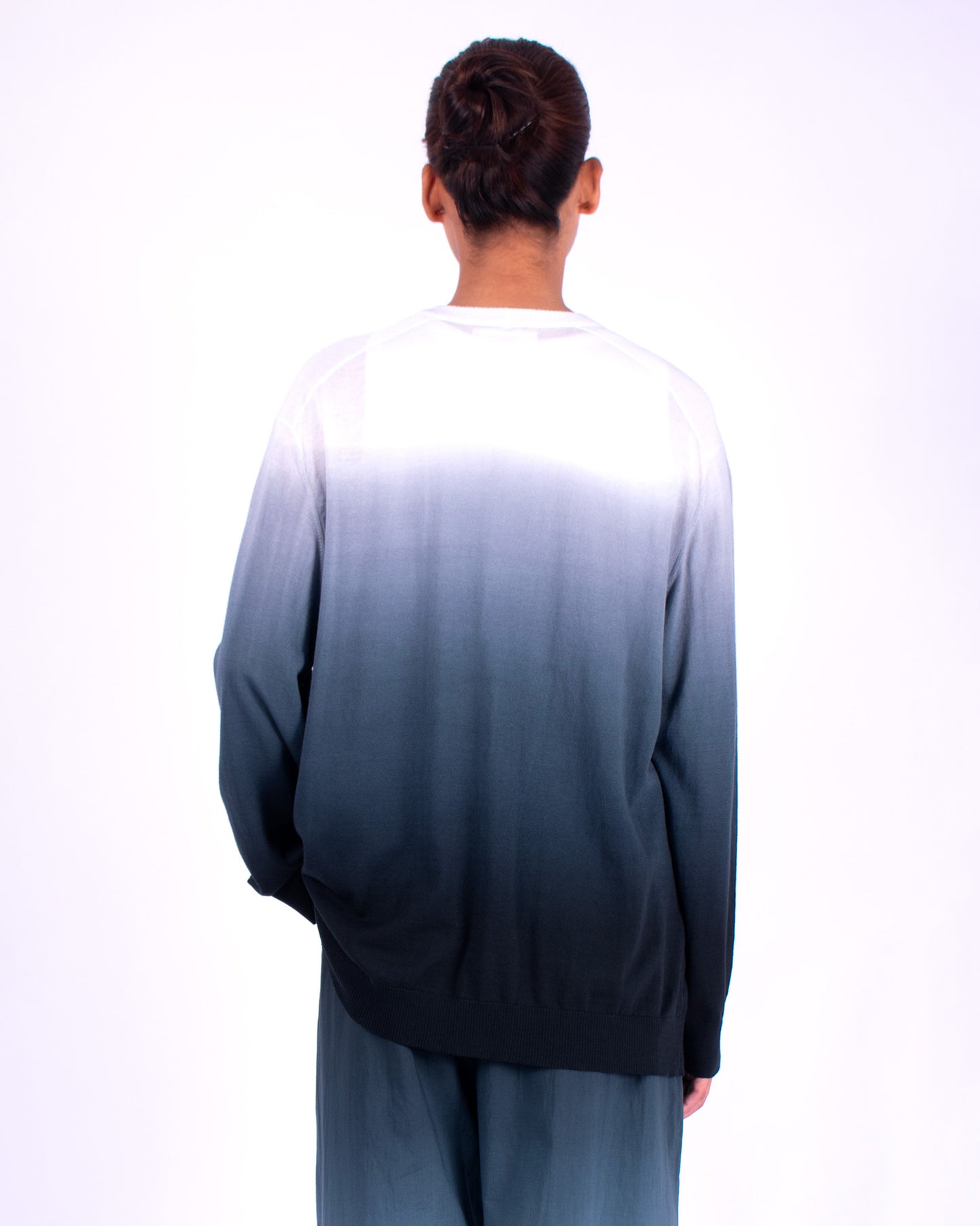 #1205 Oversized v-neck cardigan in organic cotton