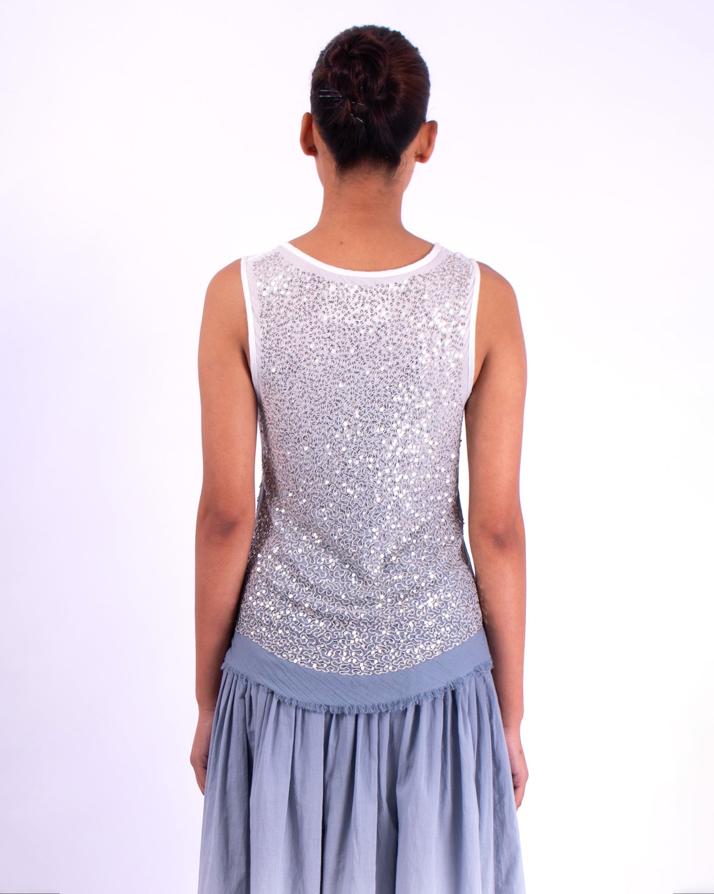 #1283 Scoop-neck tank top in cotton mesh and metal sequins